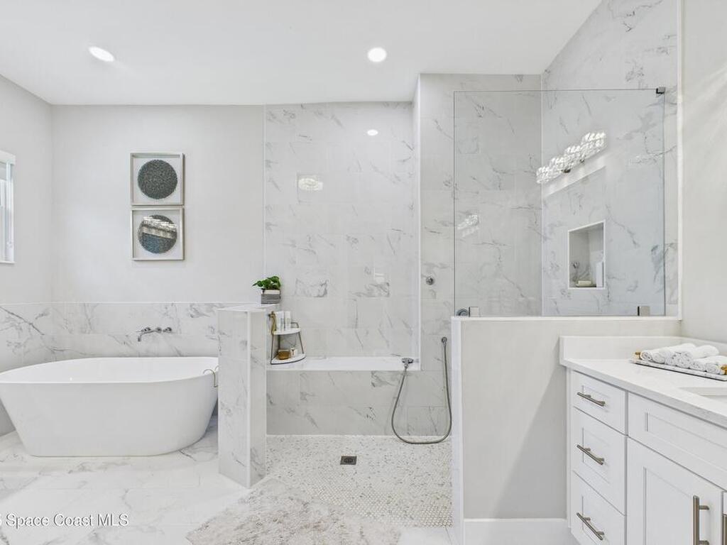 2345 N Riverside Drive, Indialantic, FL 32903