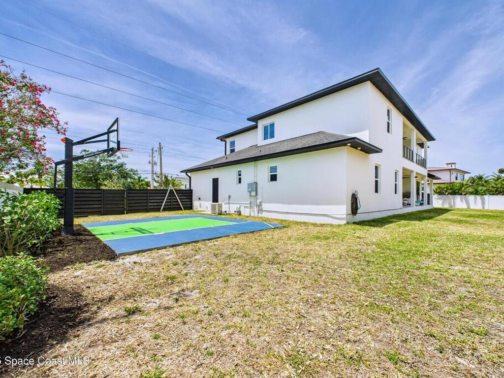 2345 N Riverside Drive, Indialantic, FL 32903