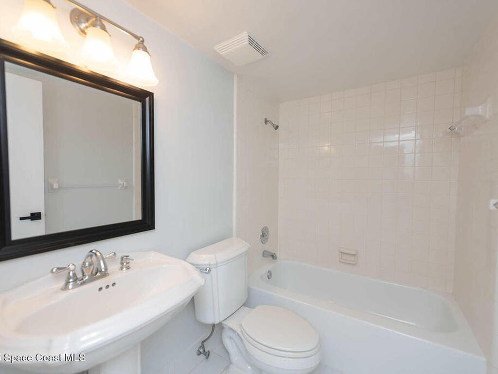 1049 Rockledge Drive, Rockledge, FL 32955