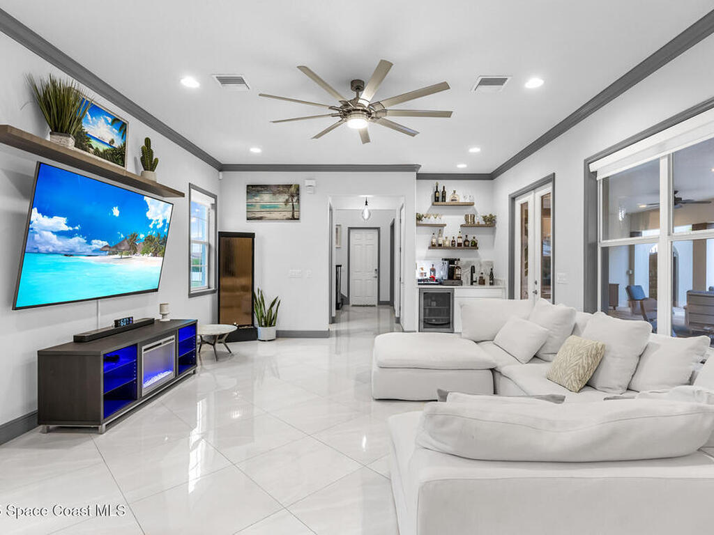 2453 Rodina Drive, Melbourne, FL 32940