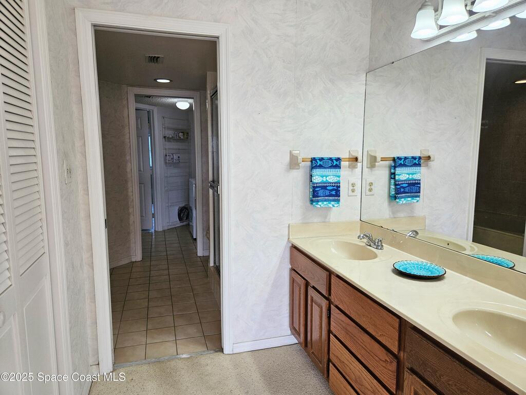 540 S Brevard Avenue, Cocoa Beach, FL 32931