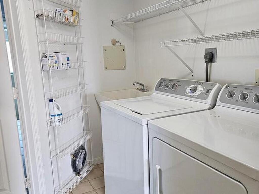 540 S Brevard Avenue, Cocoa Beach, FL 32931