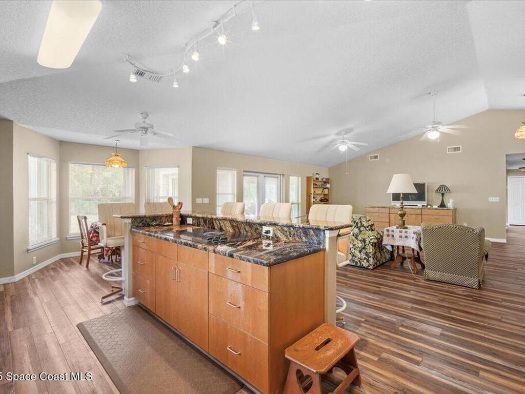 4220 Robins Hill Court, Mims, FL 32754