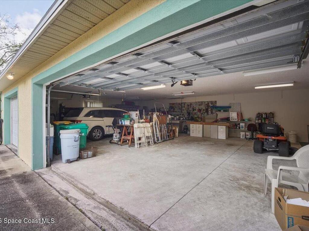 4220 Robins Hill Court, Mims, FL 32754