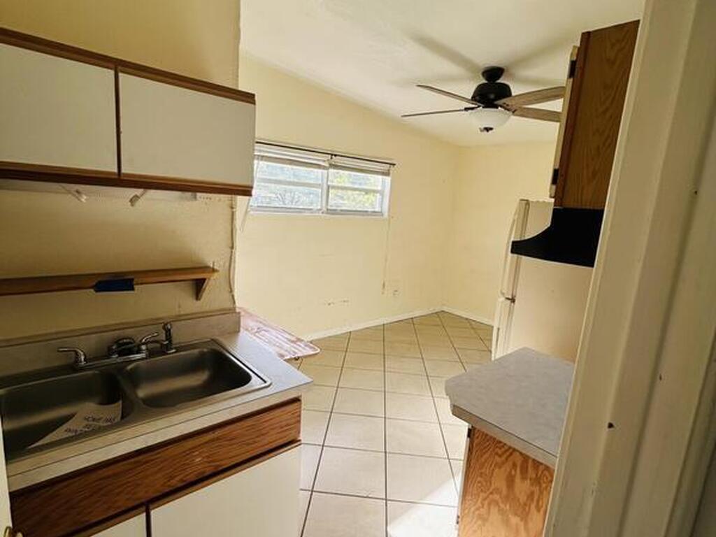 1660 Barna Avenue, Titusville, FL 32780