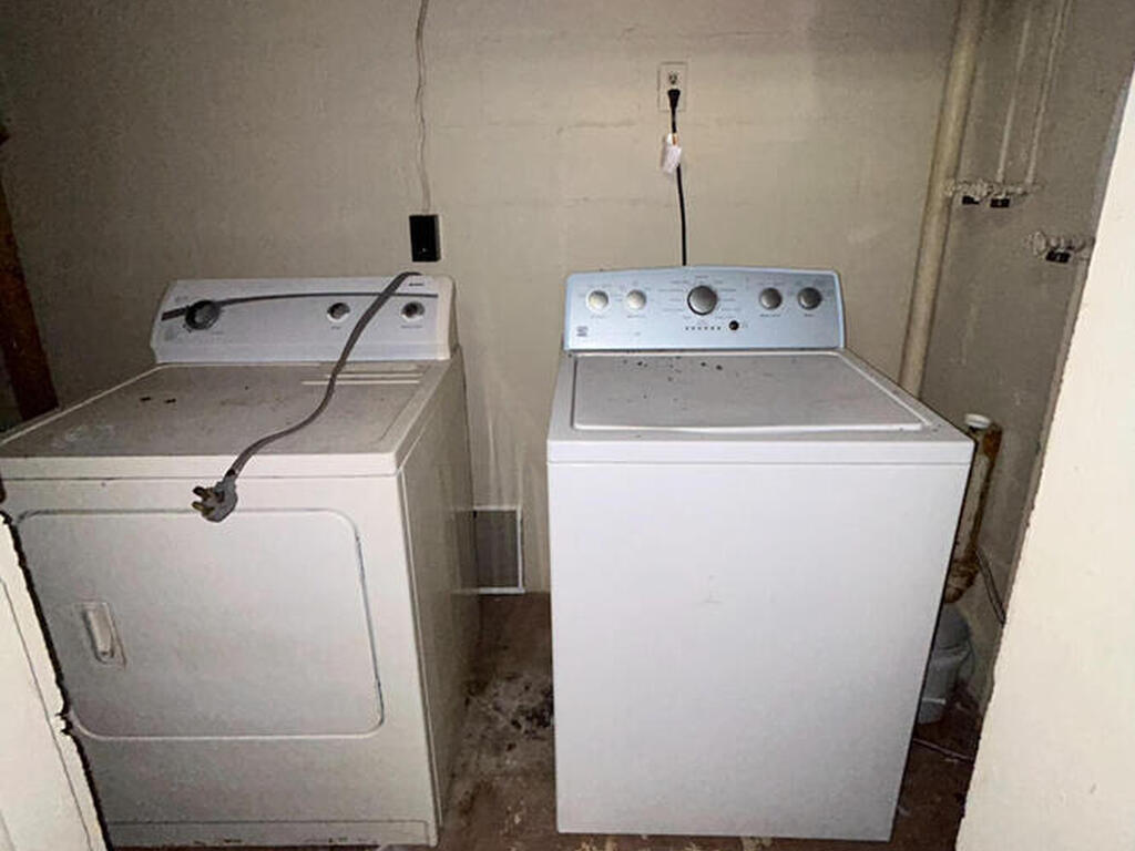 1660 Barna Avenue, Titusville, FL 32780