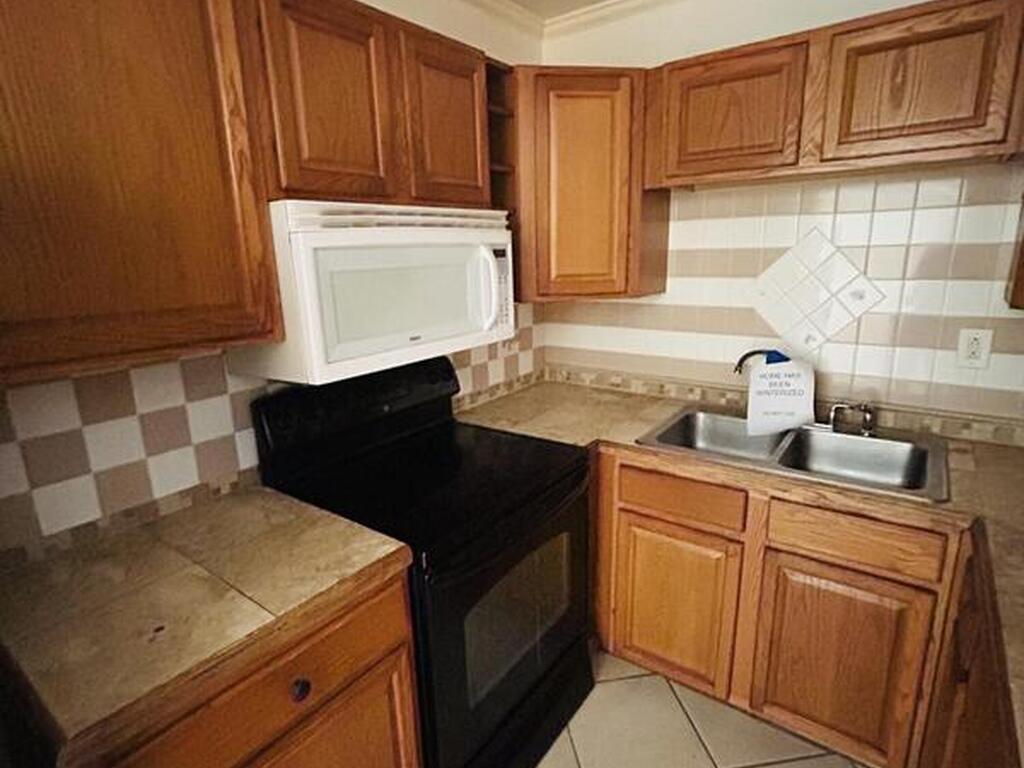 1660 Barna Avenue, Titusville, FL 32780