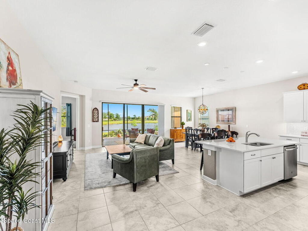 2364 Trift Bridge Circle, Melbourne, FL 32940