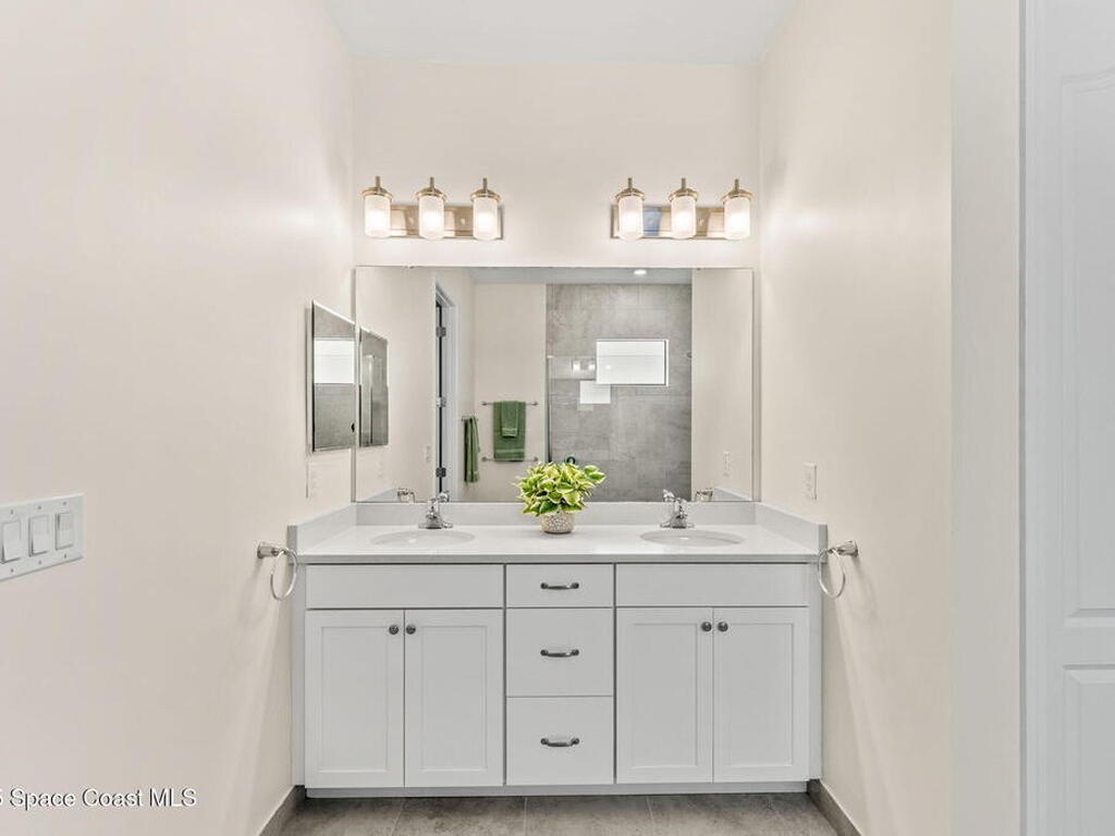 2364 Trift Bridge Circle, Melbourne, FL 32940