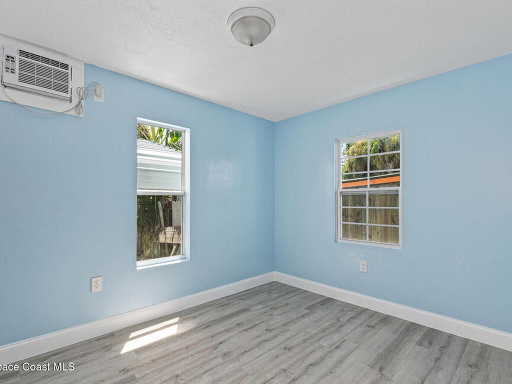 1975 Aurora Road, Melbourne, FL 32935