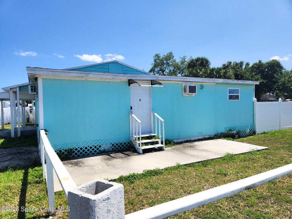 1975 Aurora Road, Melbourne, FL 32935