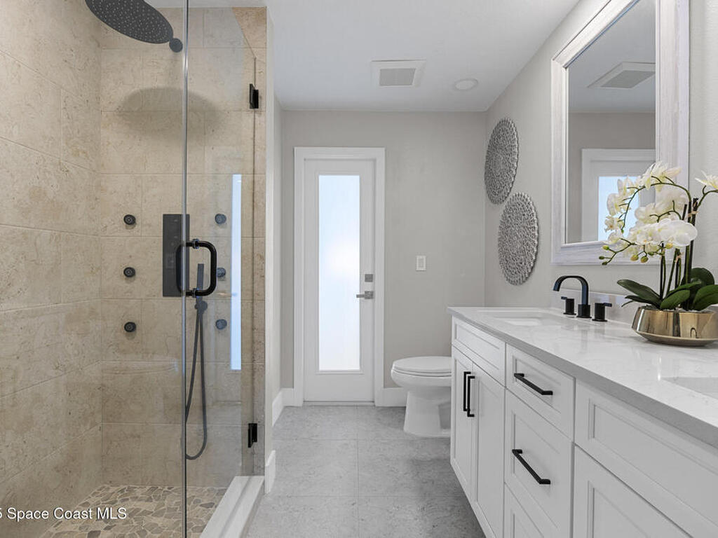 3073 Rio Bonita Street, Indialantic, FL 32903