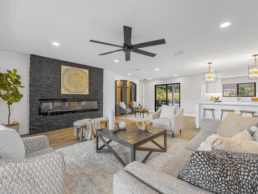 3073 Rio Bonita Street, Indialantic, FL 32903