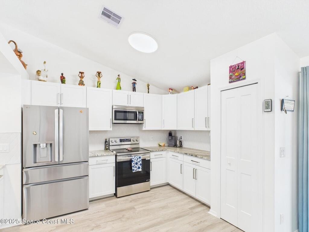 7965 105th Avenue, Vero Beach, FL 32967