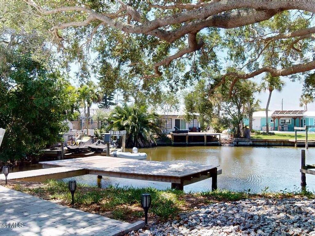 1640 Bay Shore Drive, Cocoa Beach, FL 32931