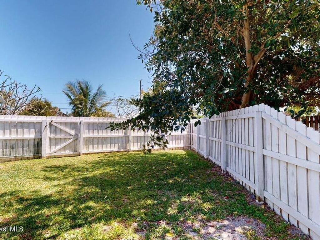 1640 Bay Shore Drive, Cocoa Beach, FL 32931
