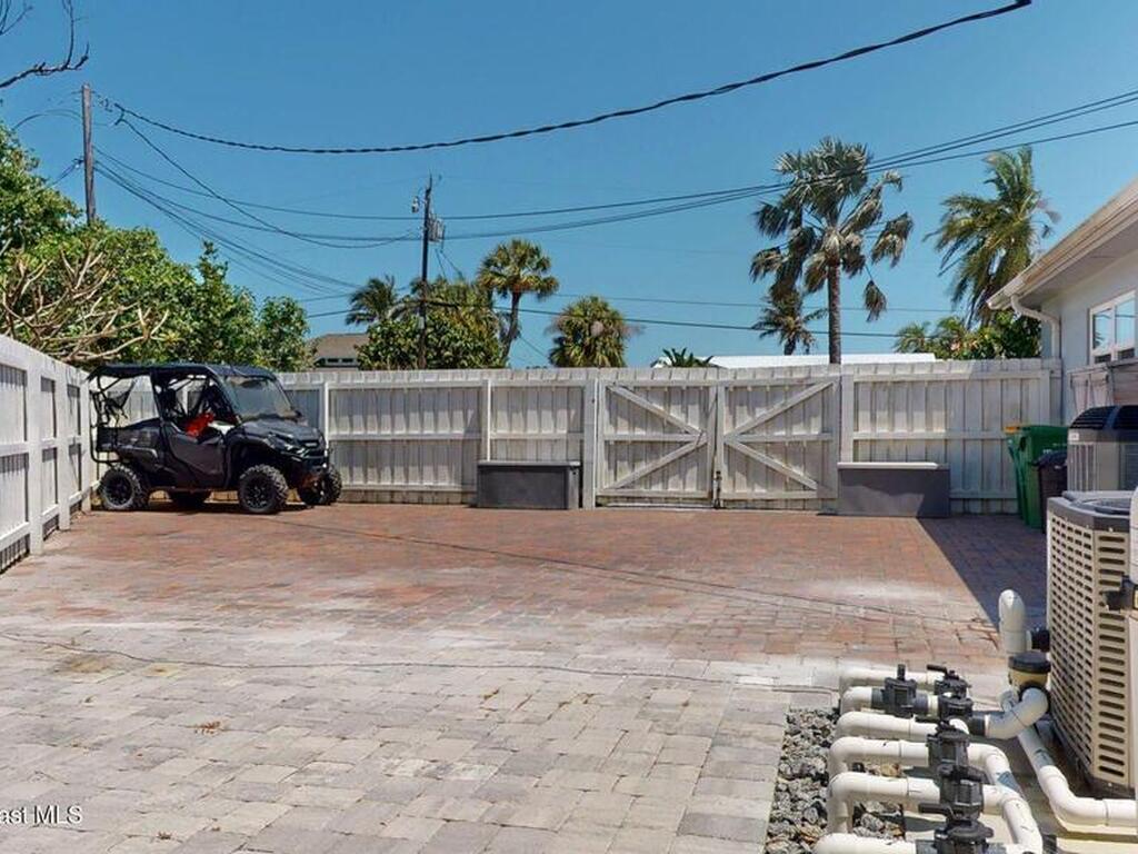 1640 Bay Shore Drive, Cocoa Beach, FL 32931