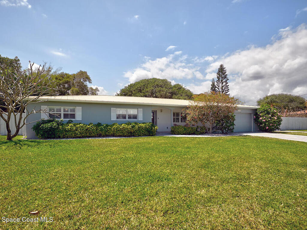 1640 Bay Shore Drive, Cocoa Beach, FL 32931