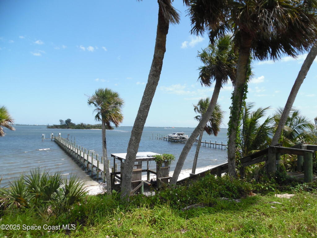 7492 Highway 1, Micco, FL 32976