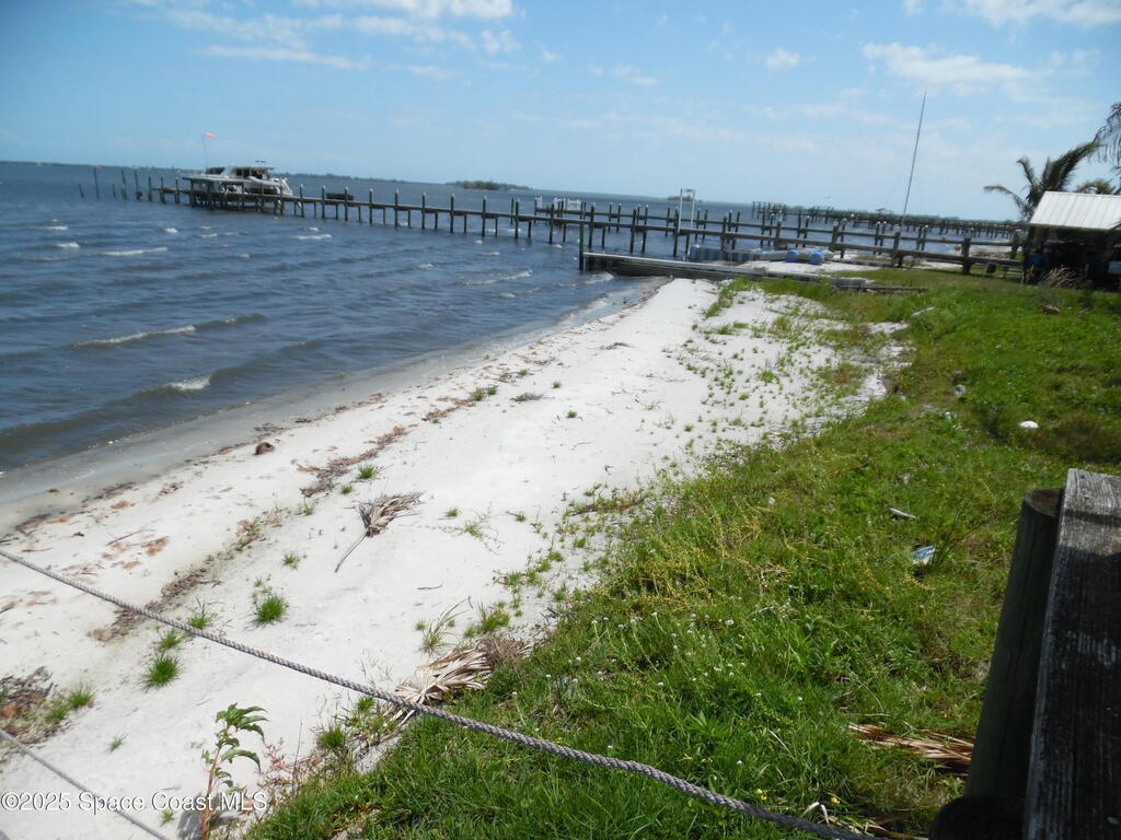 7492 Highway 1, Micco, FL 32976
