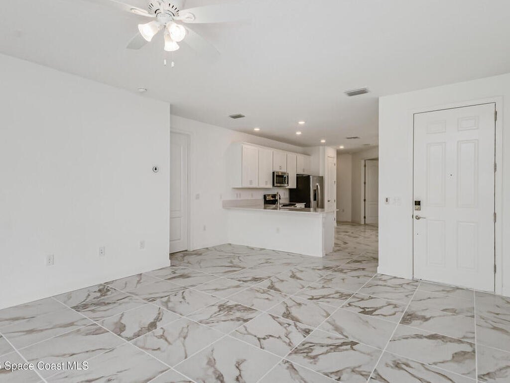 2490 Treasure Cay Lane, Melbourne, FL 32940