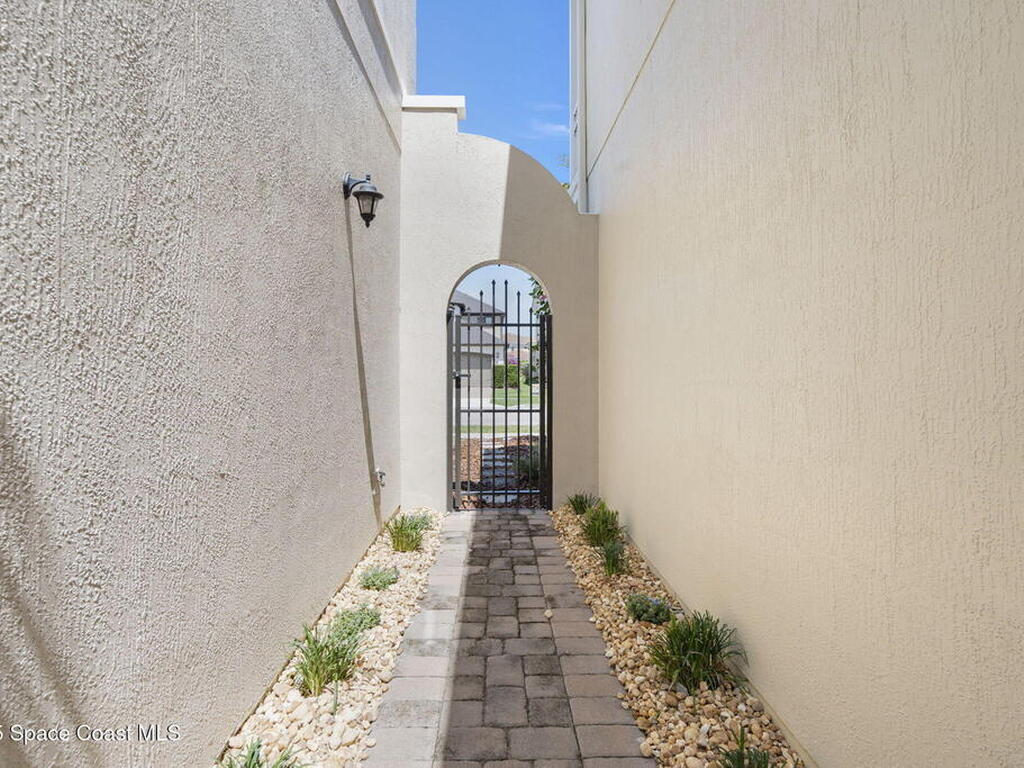 2225 Zuma Lane, Melbourne, FL 32940