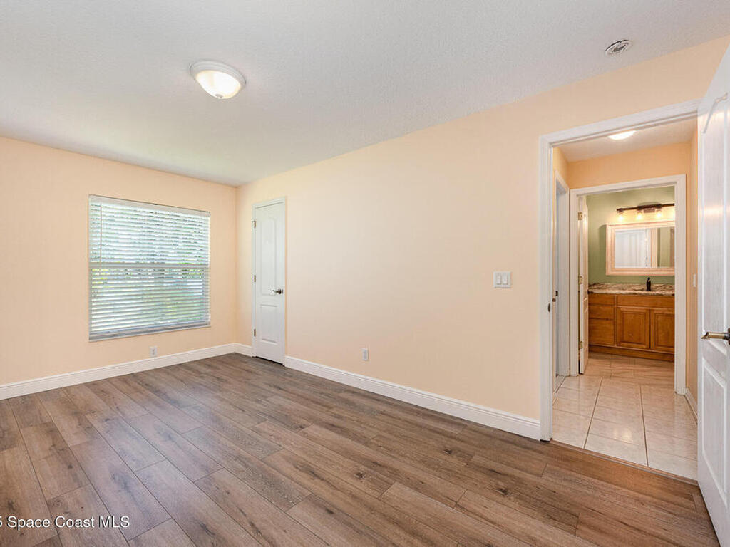 663 Autumn Glen Drive, Melbourne, FL 32940