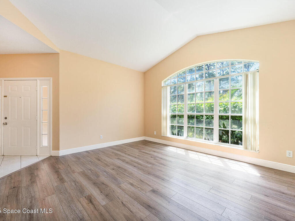 663 Autumn Glen Drive, Melbourne, FL 32940