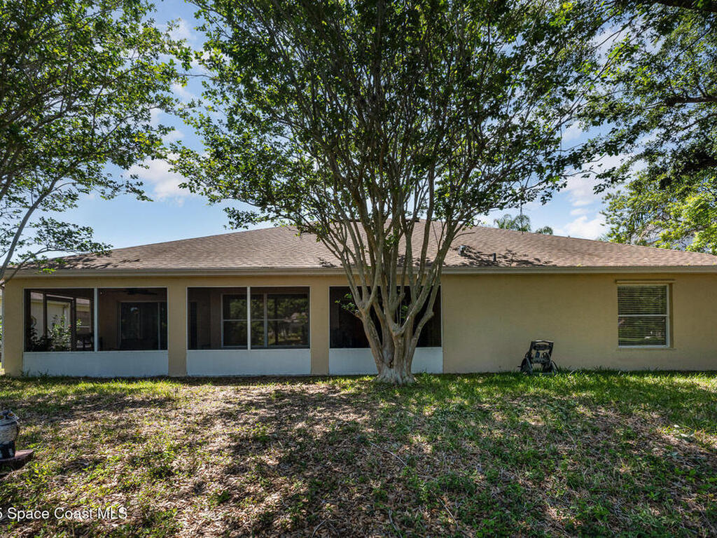 663 Autumn Glen Drive, Melbourne, FL 32940