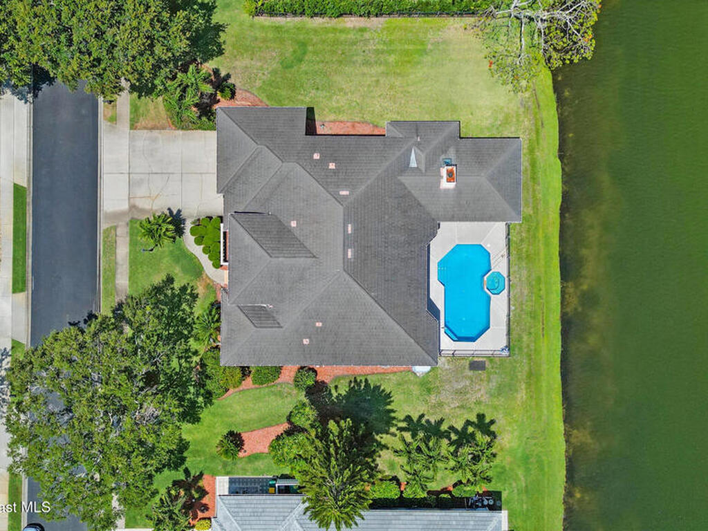630 Newport Drive, Indialantic, FL 32903