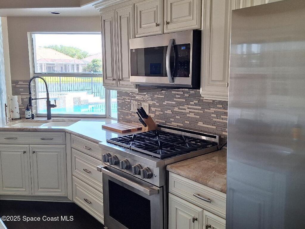 630 Newport Drive, Indialantic, FL 32903