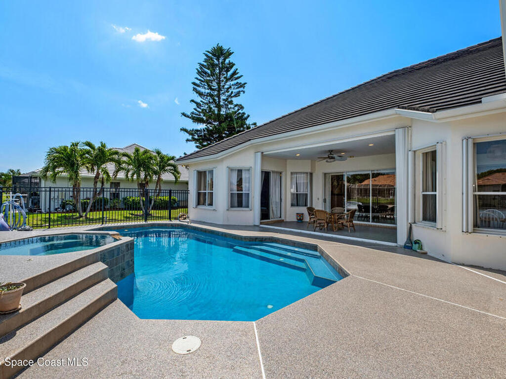 630 Newport Drive, Indialantic, FL 32903