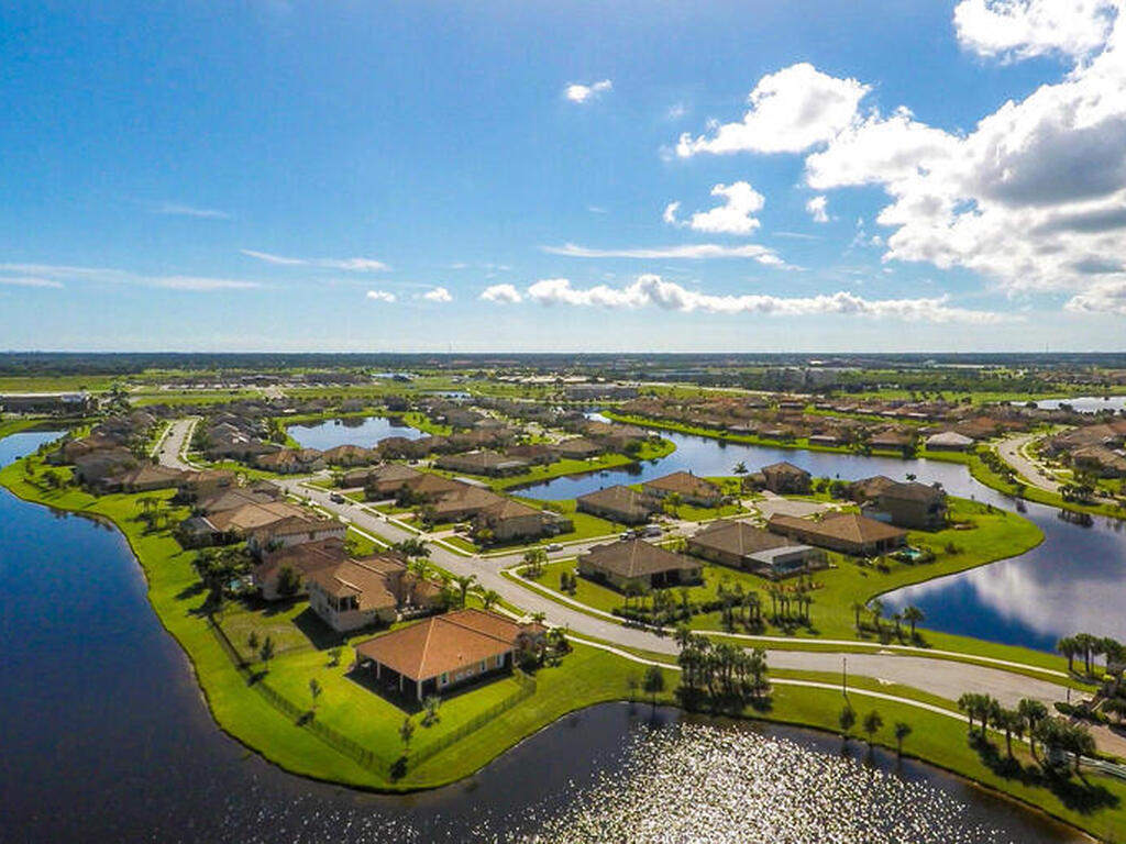3077 Cortona Drive, Melbourne, FL 32940