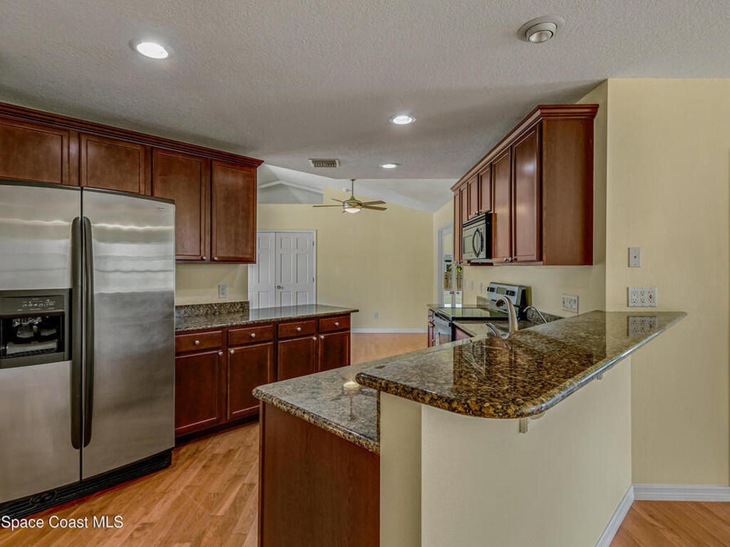 991 Tahiti Avenue, Palm Bay, FL 32909