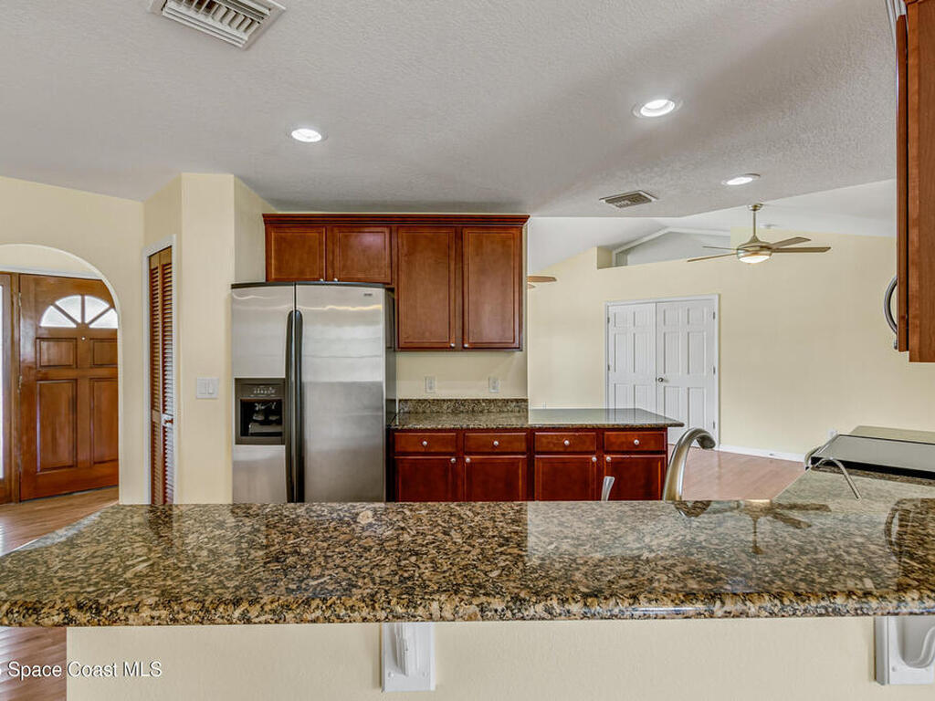 991 Tahiti Avenue, Palm Bay, FL 32909