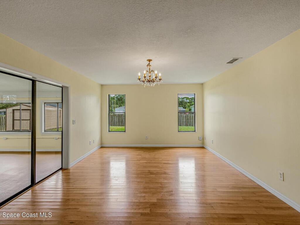 991 Tahiti Avenue, Palm Bay, FL 32909