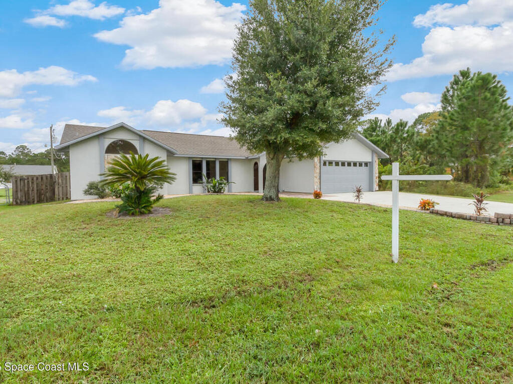 991 Tahiti Avenue, Palm Bay, FL 32909