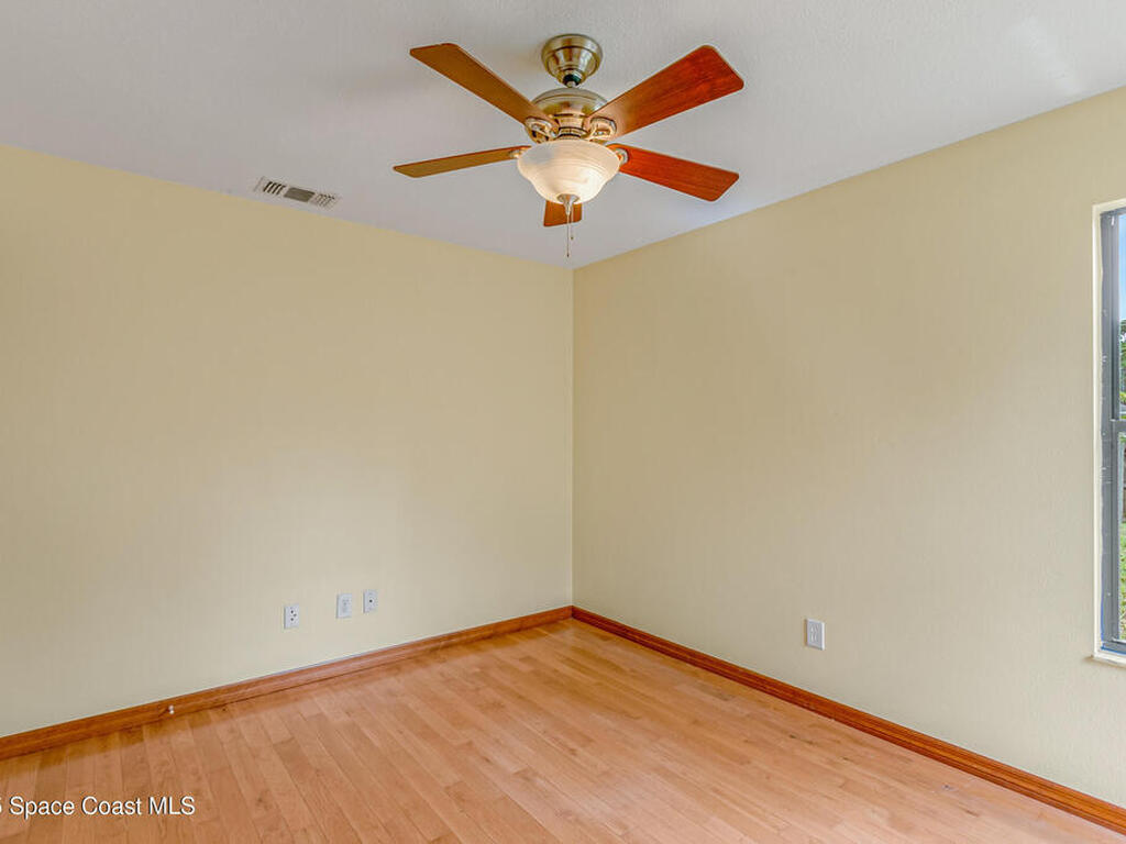 991 Tahiti Avenue, Palm Bay, FL 32909