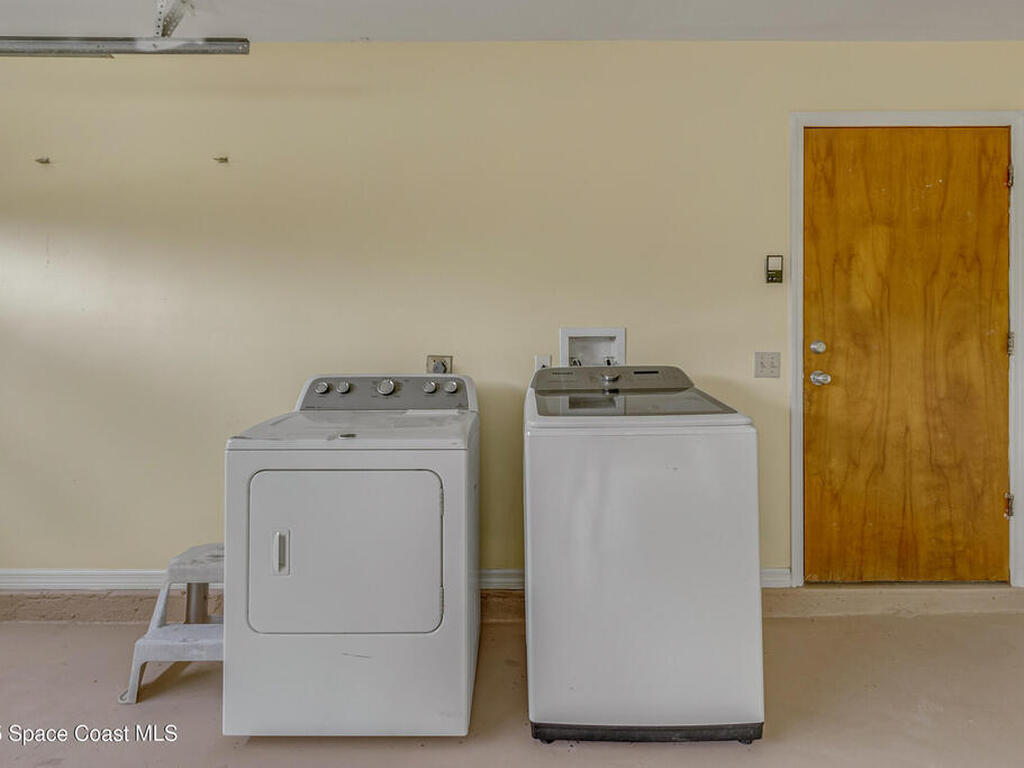 991 Tahiti Avenue, Palm Bay, FL 32909