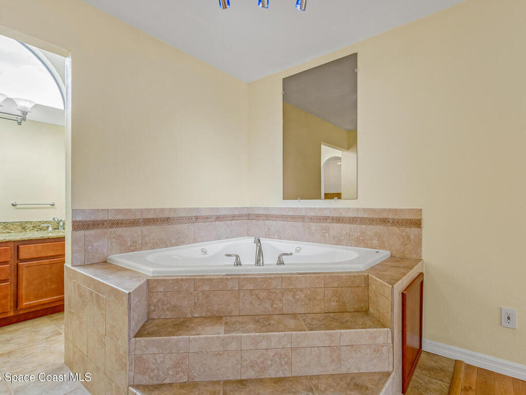 991 Tahiti Avenue, Palm Bay, FL 32909