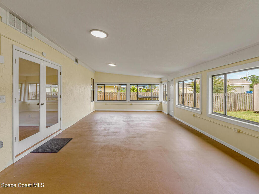 991 Tahiti Avenue, Palm Bay, FL 32909