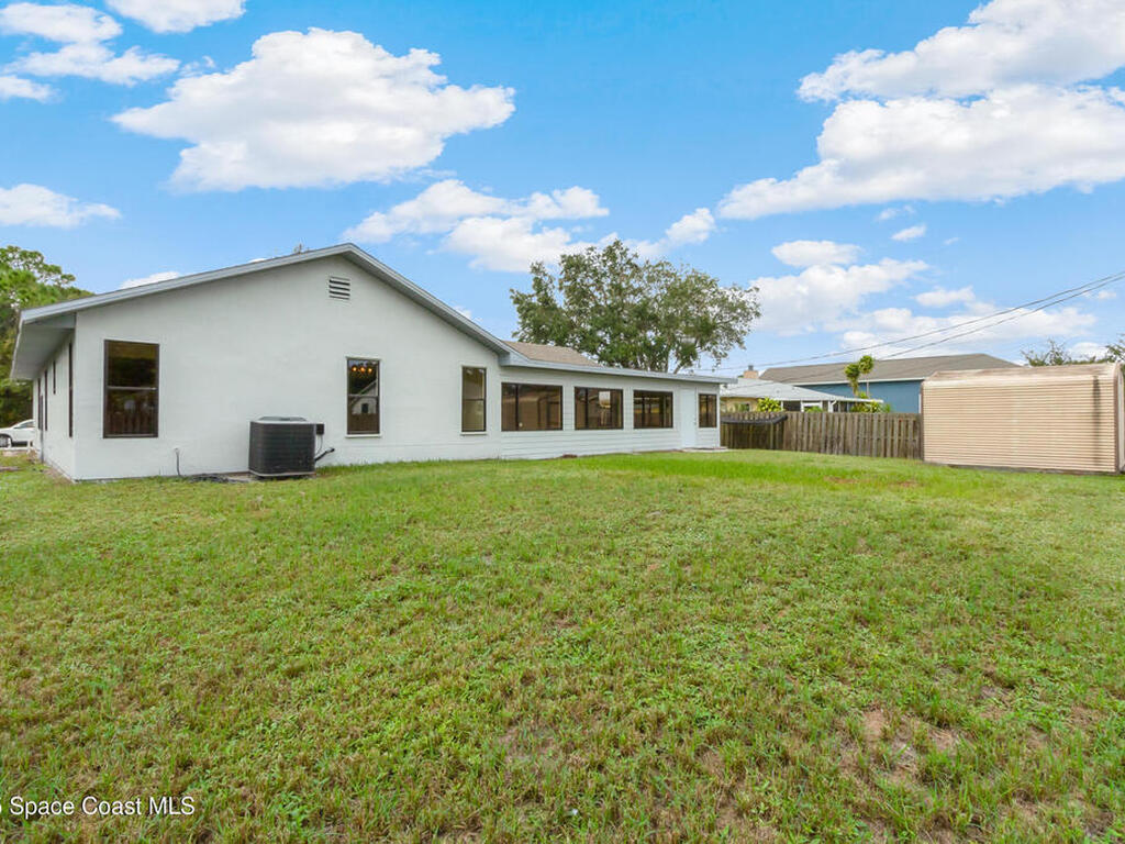 991 Tahiti Avenue, Palm Bay, FL 32909