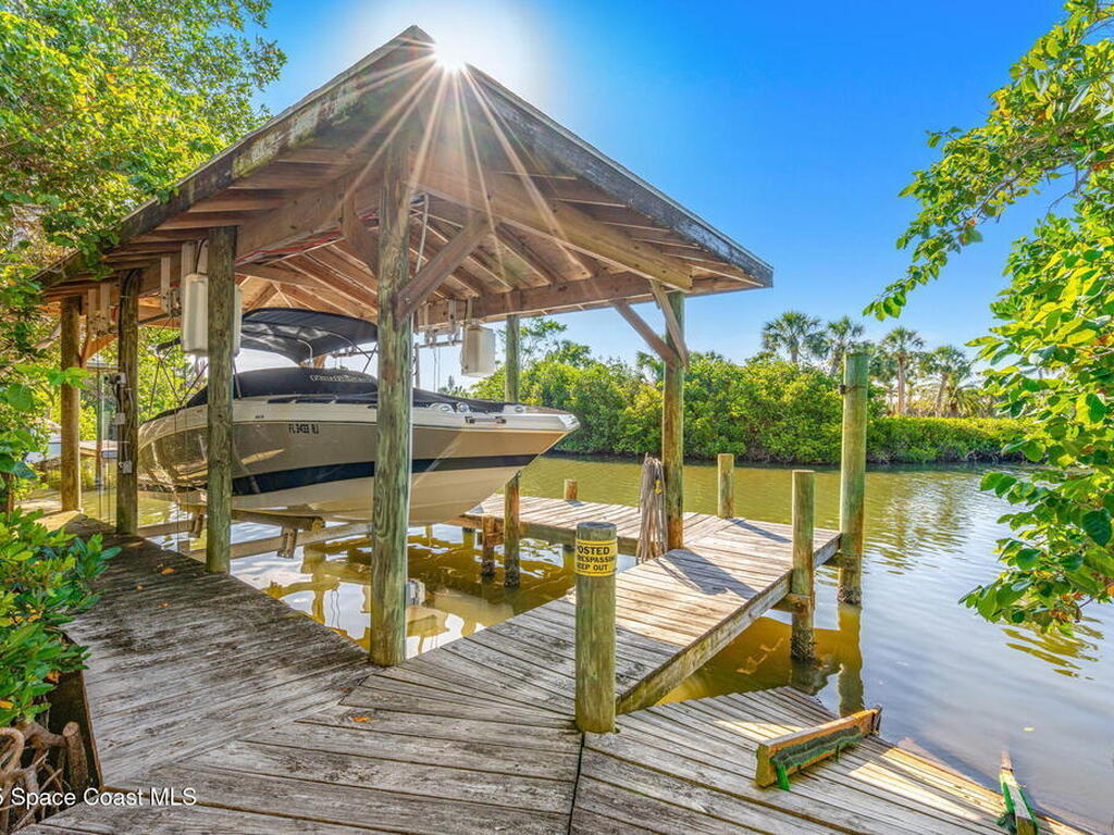 450 Ross Avenue, Melbourne Beach, FL 32951