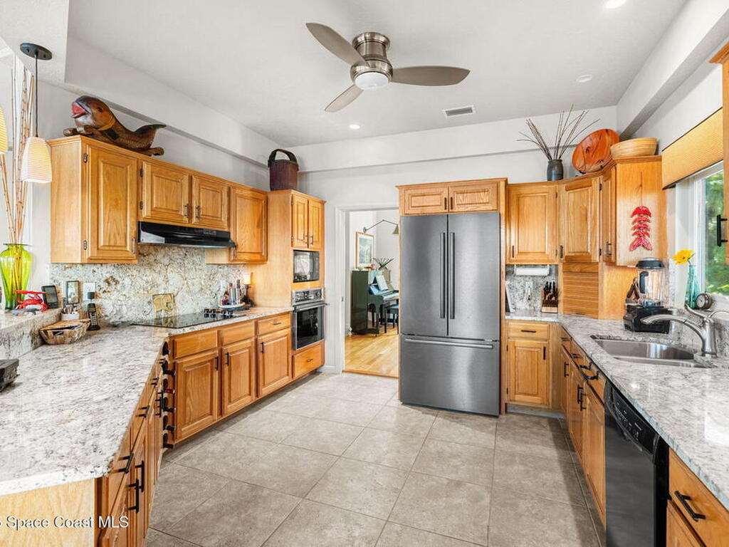 450 Ross Avenue, Melbourne Beach, FL 32951