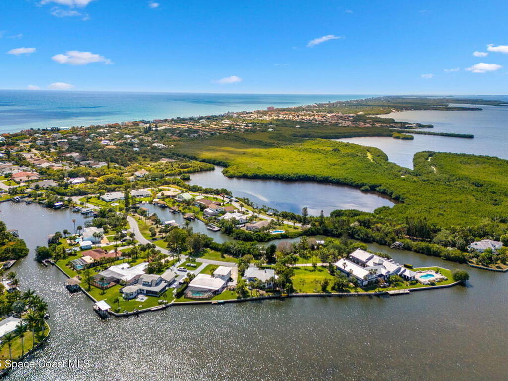 450 Ross Avenue, Melbourne Beach, FL 32951