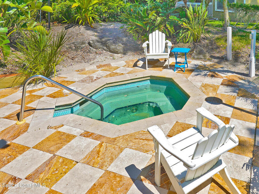 225 S Tropical Trail, Merritt Island, FL 32952