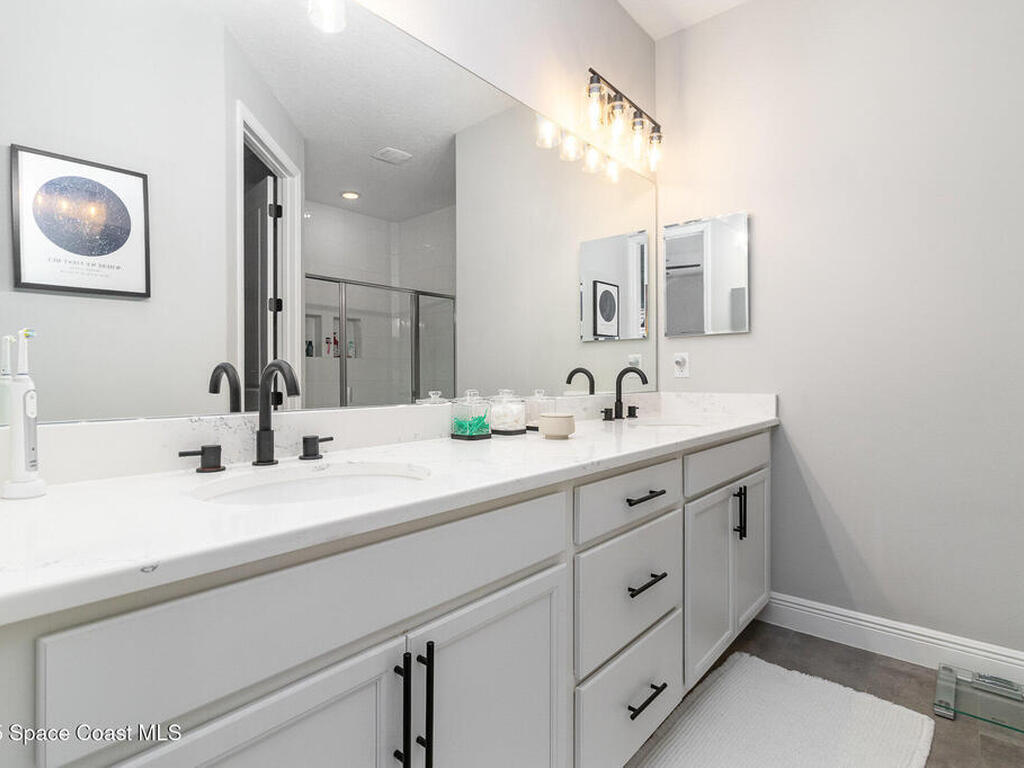 8124 Loren Cove Drive, Melbourne, FL 32940
