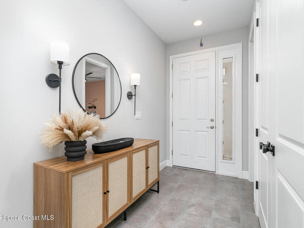 8124 Loren Cove Drive, Melbourne, FL 32940