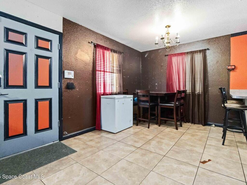 1045 Dove Street, Melbourne, FL 32935