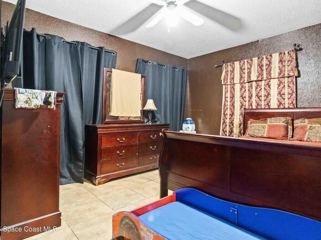 1045 Dove Street, Melbourne, FL 32935